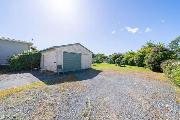 8 Sutherland Street Te Anau_13