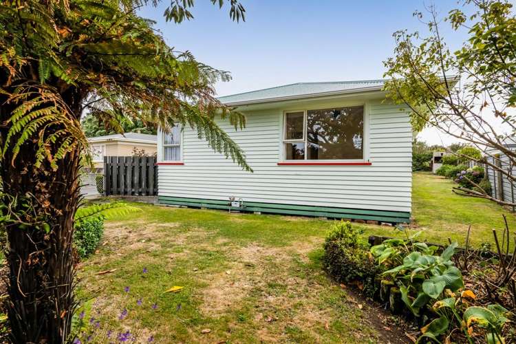 2 Charles Major Place Hawera_19