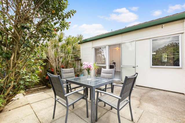 18 Fred Woodward Place Mount Roskill_2