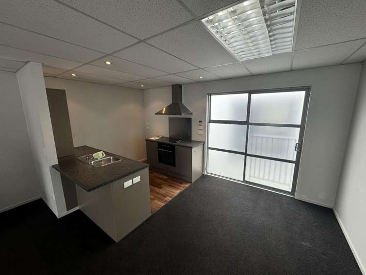 Unit 5, 171 Waltham Road Sydenham_2