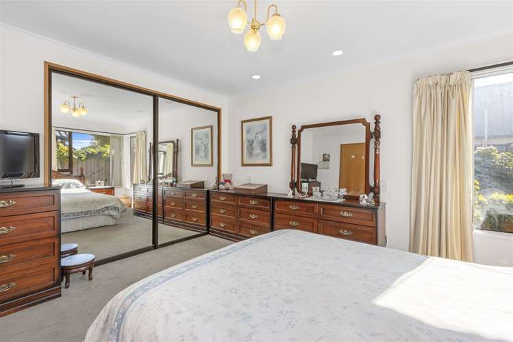 2/11 Tivoli Place Bishopdale_11