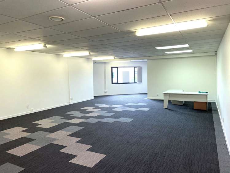 5A/100 Fitzgerald Avenue Central Christchurch Central_2