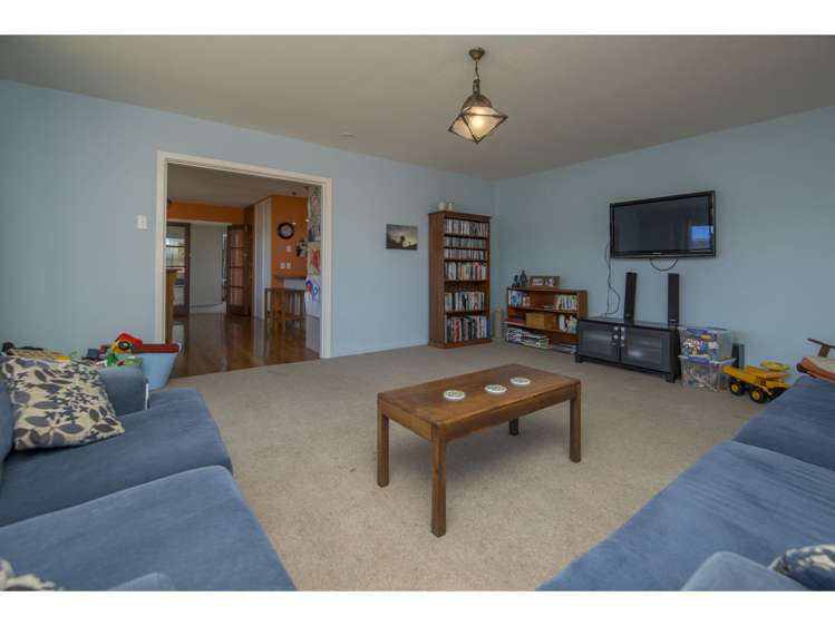 252 Shortland Street Aranui_14