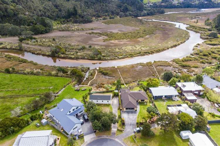 117 Hampton Road Whangamata_16