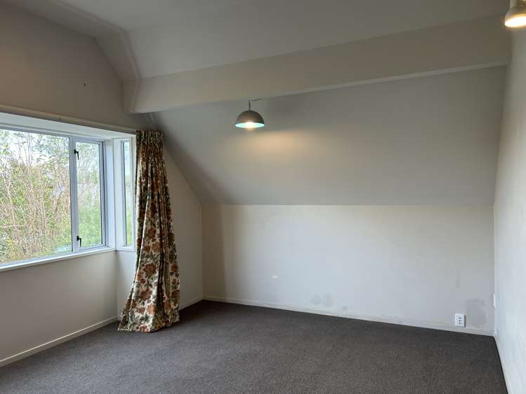 77 Regency Crescent Redwood_16