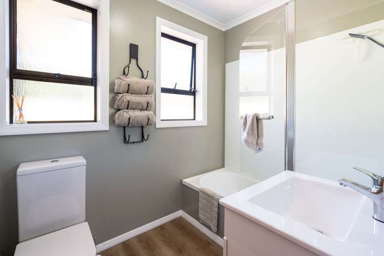 31 Elwyn Crescent Green Island_11