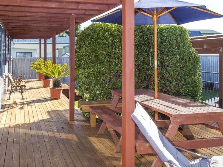 10 Hawk Hill Crescent Cooks Beach_7