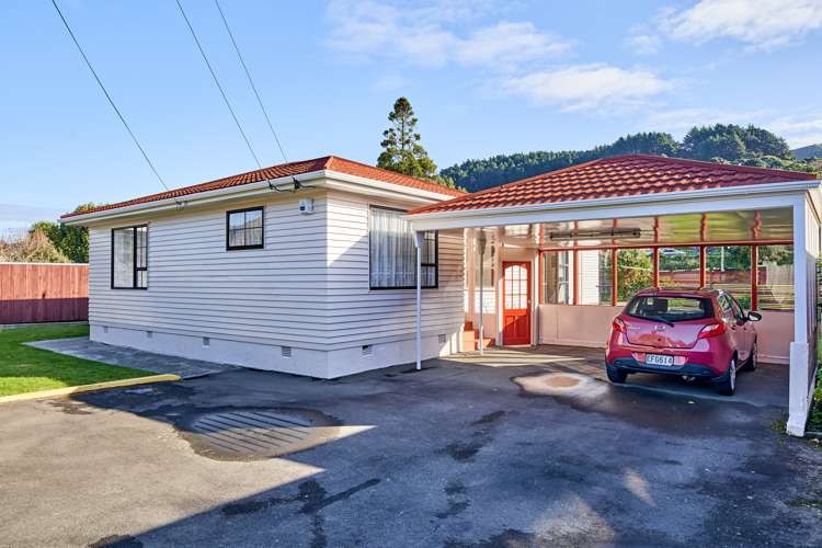 27 Findlay Street Tawa_12