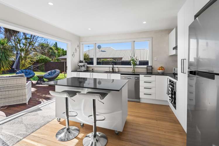 8 Jocelyn Street Casebrook_4