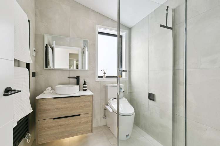 81 Cedarwood Street Woodridge_14