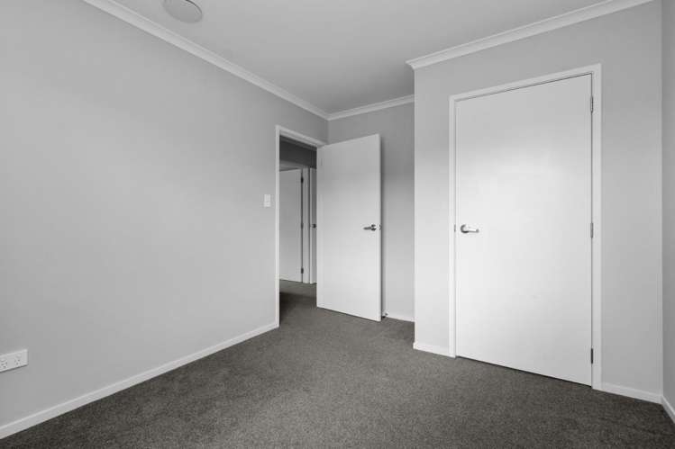 1 McCorquindale Drive 2743_18