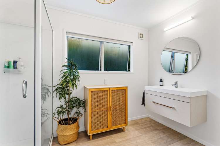 10 Hinemoa Place Snells Beach_20