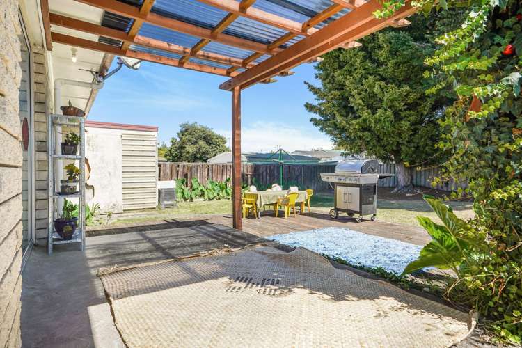 65 Resthill Crescent Glenview_13