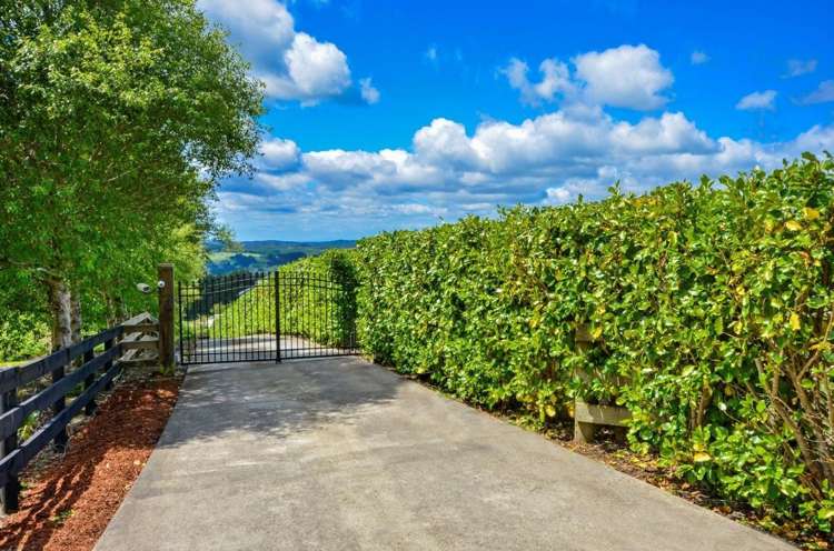 1568 Old North Road Helensville_21