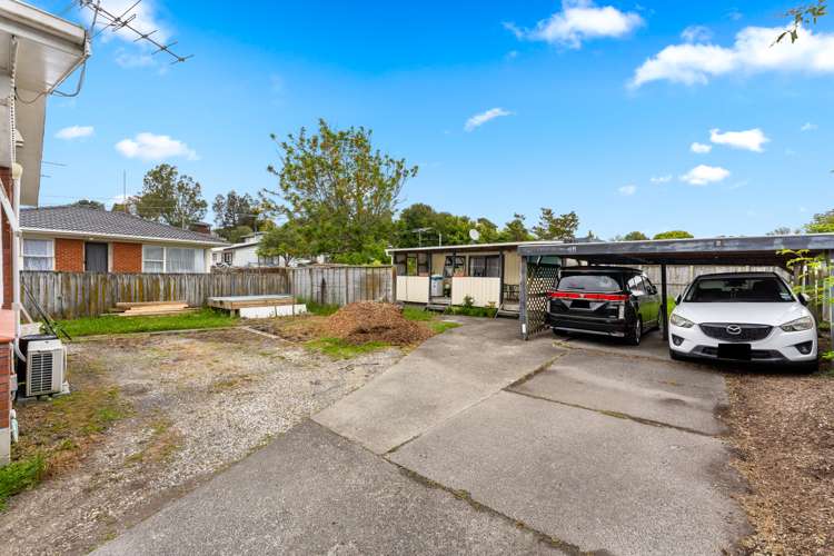 2/8 Chartwell Avenue Glenfield_17