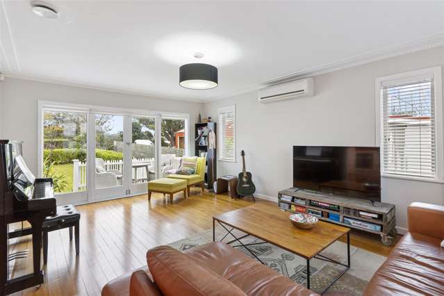 29 Glenview Road Glen Eden_2