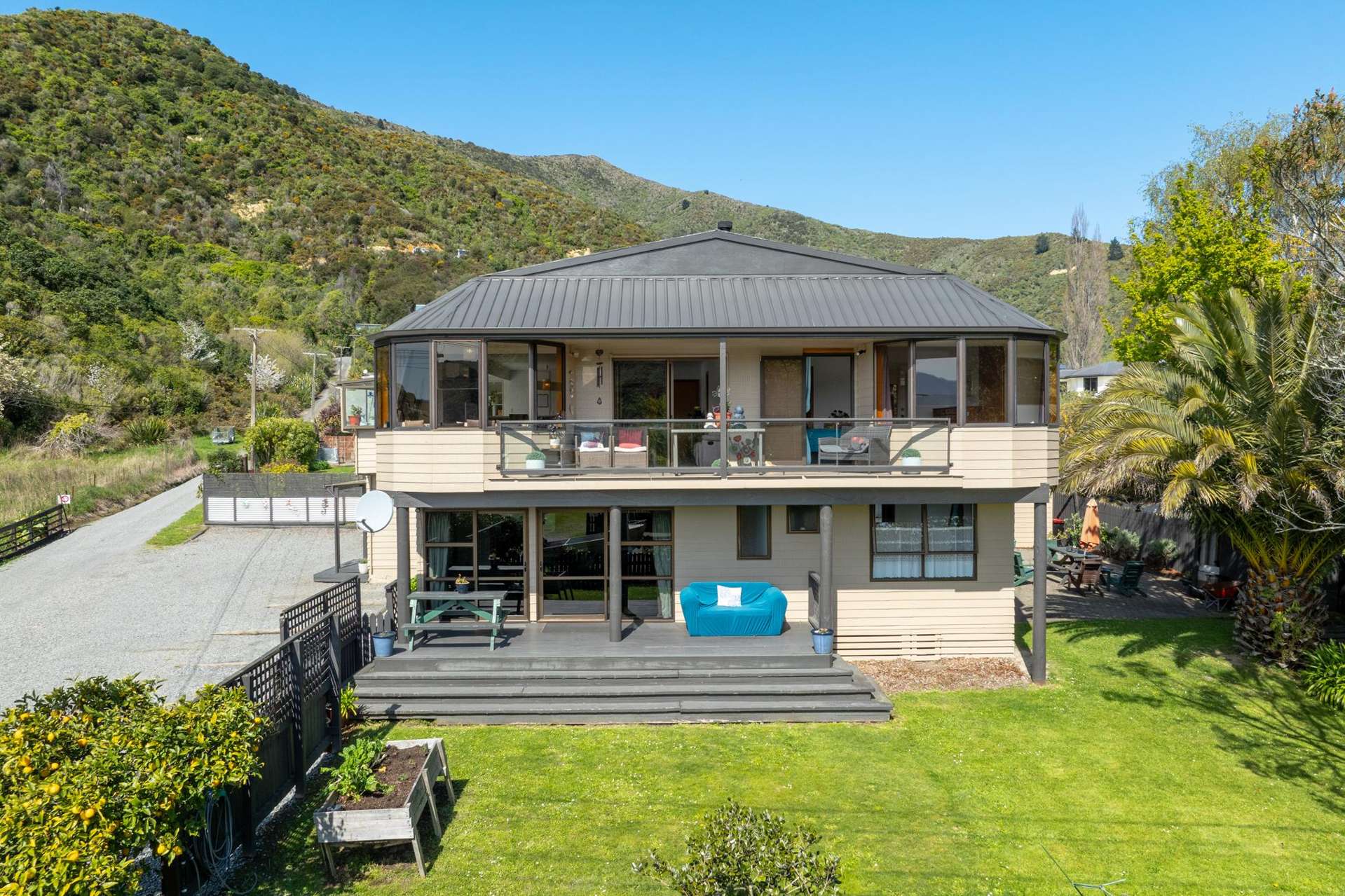 318 Waikawa Road Waikawa_0