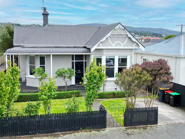 Charming St Kilda villa