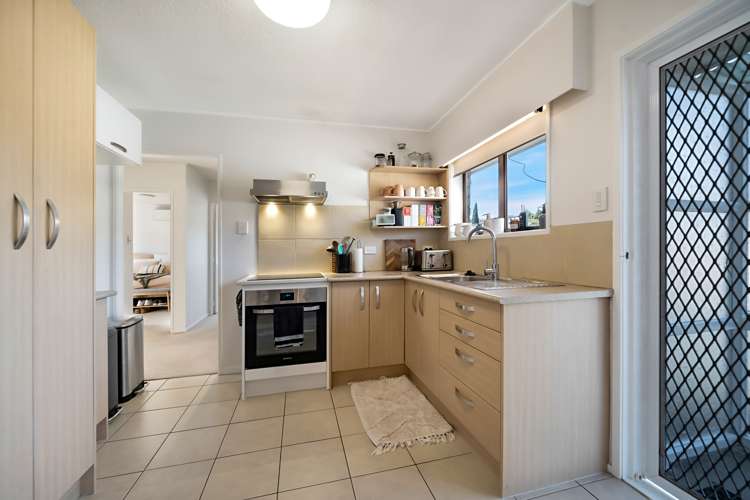 3/15 Locke Avenue Mount Roskill_7