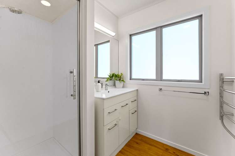 37 Gatman Street Birkdale_13