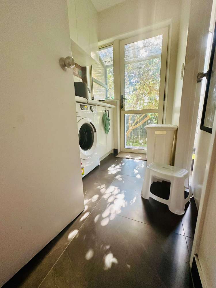 7a Coral Crescent Panmure_6