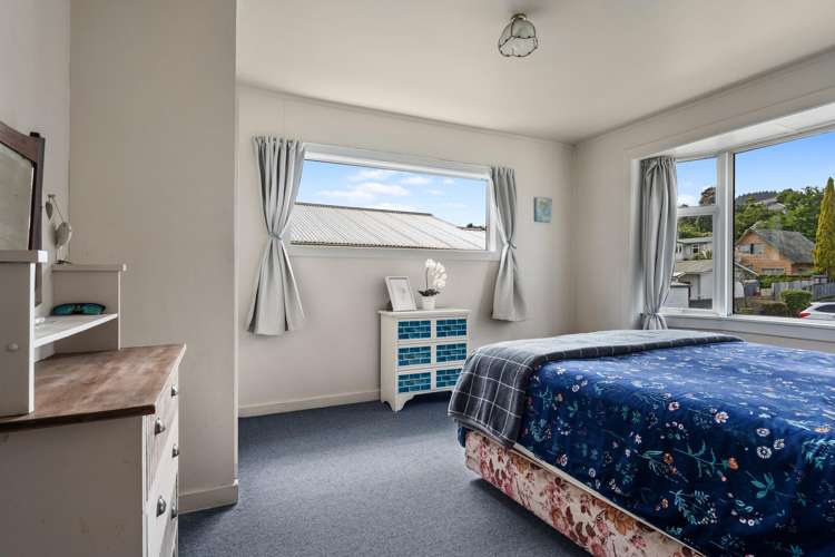 50 Emano Street Toi Toi_3