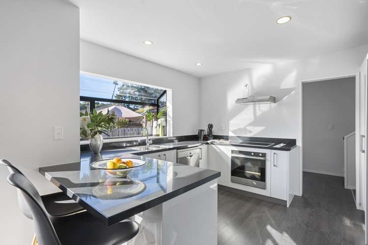 1/42 Headcorn Place Botany Downs_7