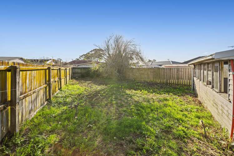 7 Williams Crescent Otara_5