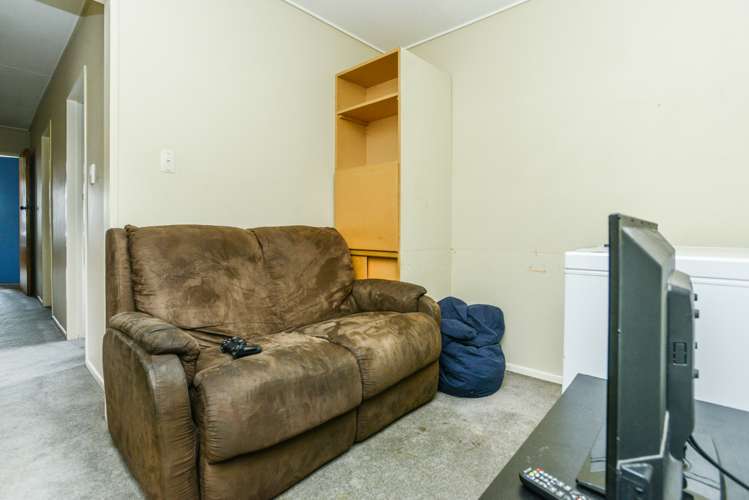 6 Latham Stubbs Crescent Waipawa_12