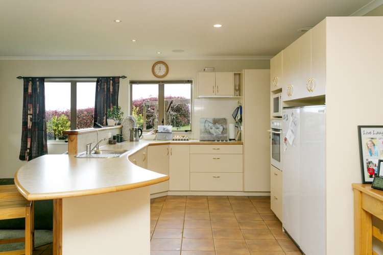 64 Oak Drive Wairakei and Surrounds_4