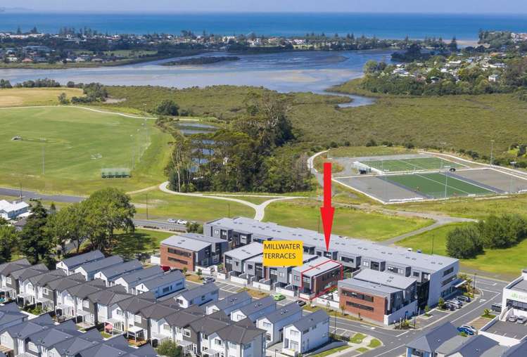 30/4 Stables Lane Millwater_7