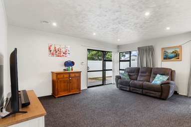 1/433 Blockhouse Bay Road_2