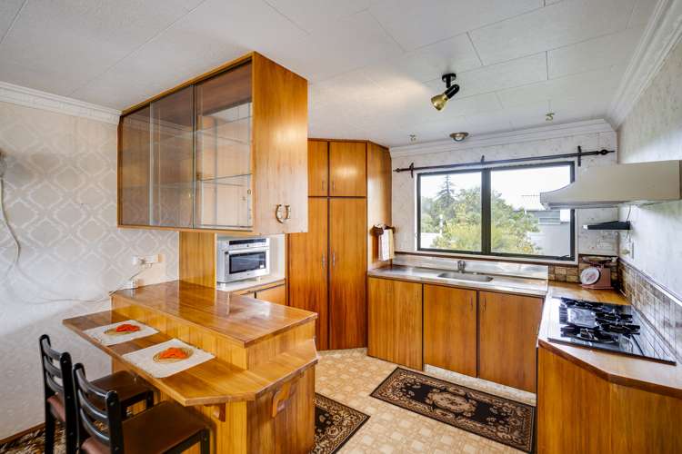 608 Murdoch Road East Akina_14