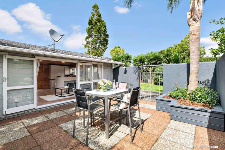 1/7 Mccall Place Opaheke_10