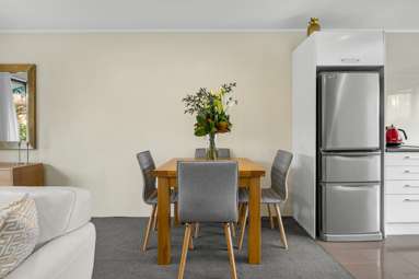 2/14 Longford Street_4