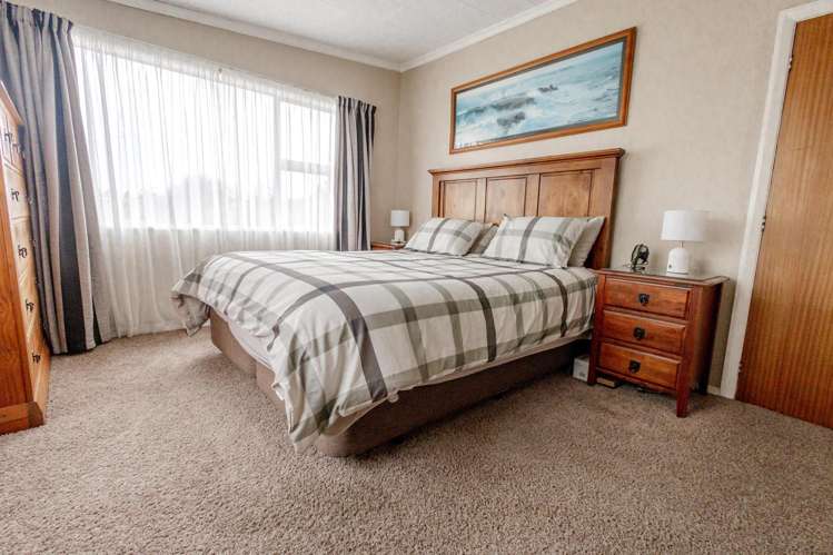 79 Livingstone Street Hokitika_10