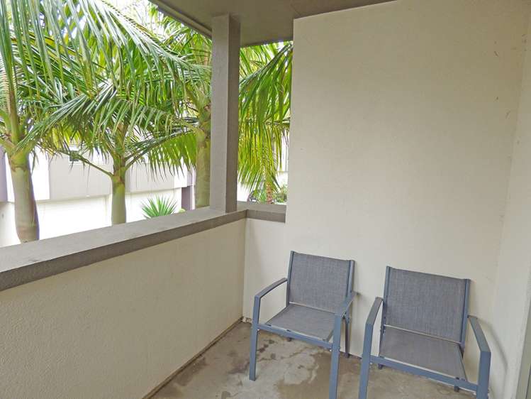 36b/21 Hunters Park Drive Three Kings_10