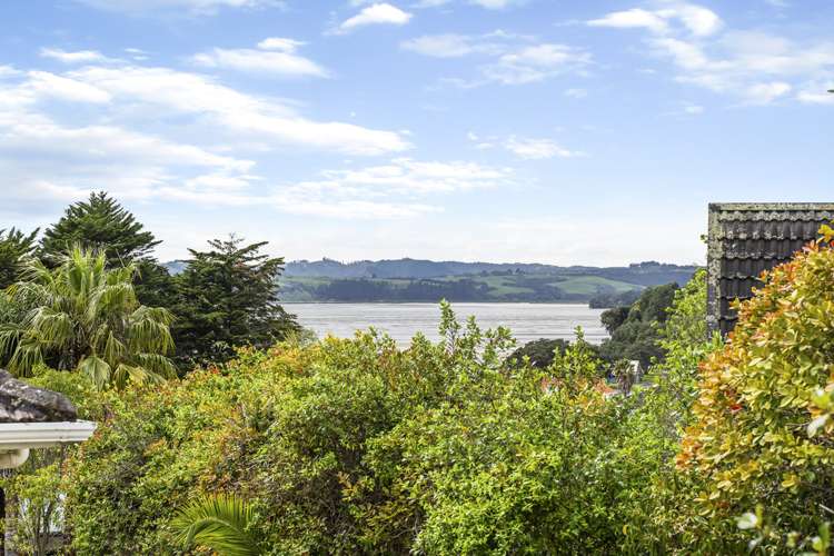 40 Montgomery Crescent Cockle Bay_13