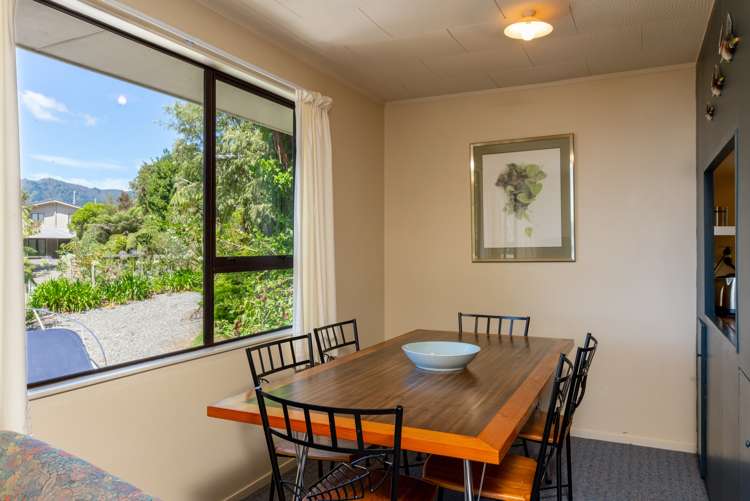 20 Tirimoana Terrace Anakiwa and Surrounds_9