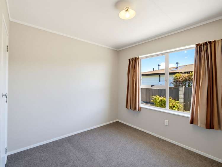 12 Lorne Crescent Flaxmere_13