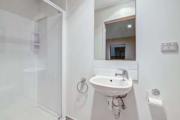 14 Waterside Crescent Gulf Harbour_17