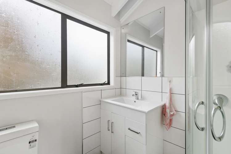 96 Wattle Farm Road Wattle Downs_12