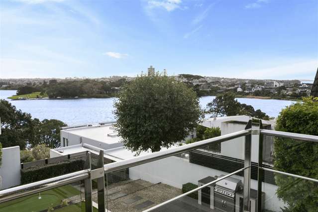 8/258 Hurstmere Road Takapuna_3