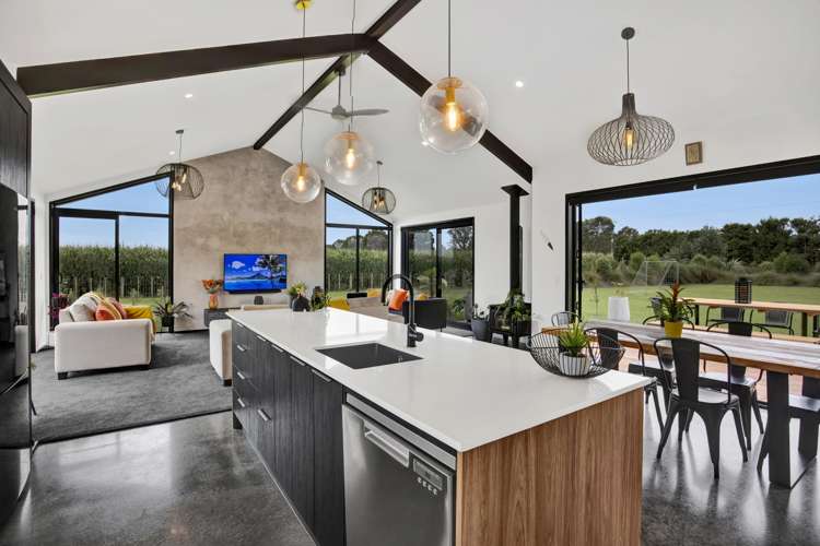 450 Waitara Road Huirangi_13