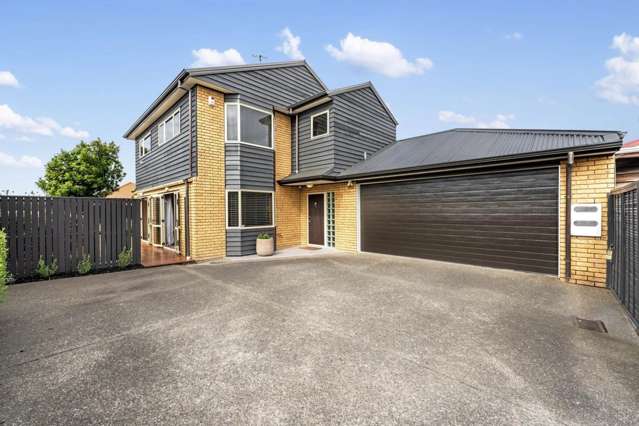 4 bedroom brick house in Greenlane