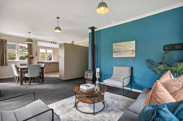 33 Baring Terrace Strandon_1