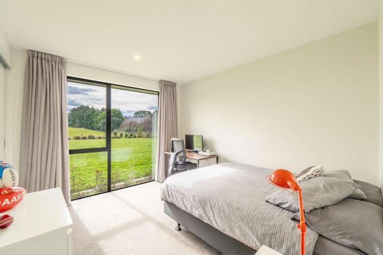 111 Blairlogie Close Otatara_16