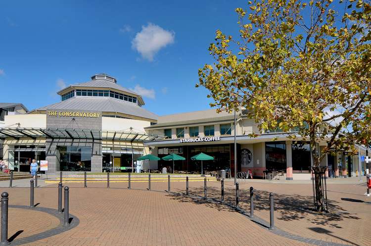 60 Armstrong Farm Drive East Tamaki Heights_16