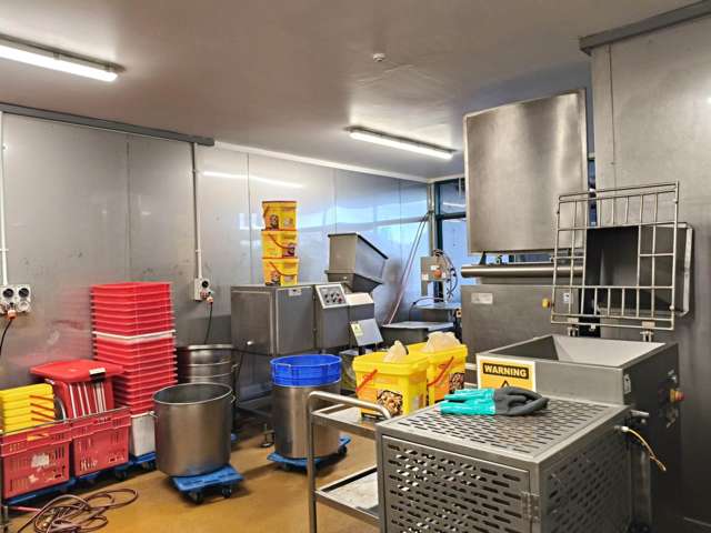 Unit A/33 Waipareira Avenue Henderson_3