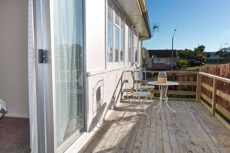 192 Warspite Avenue Waitangirua_8